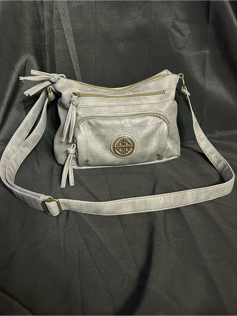 Stone Mountain Women's Light Gray Crossbody Bag with Front Pocket